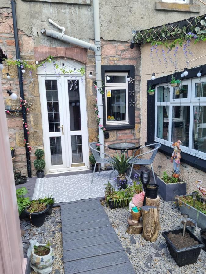 Nanny Bambi'S Highland Hoose Apartment Inverness Bagian luar foto